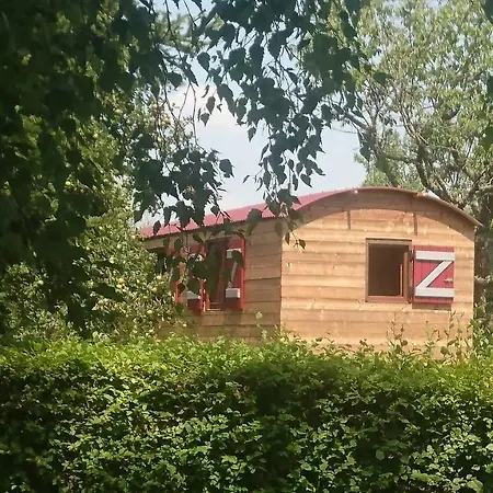 Gasthaus La Roulotte Des Amish & Bain Nordique A Remous Jacuzzi Mattexey Exterior foto