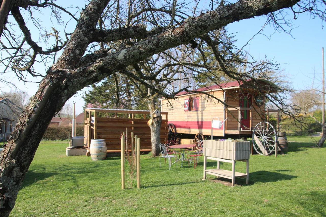 Landhaus La Roulotte Des Amish & Bain Nordique A Remous Jacuzzi