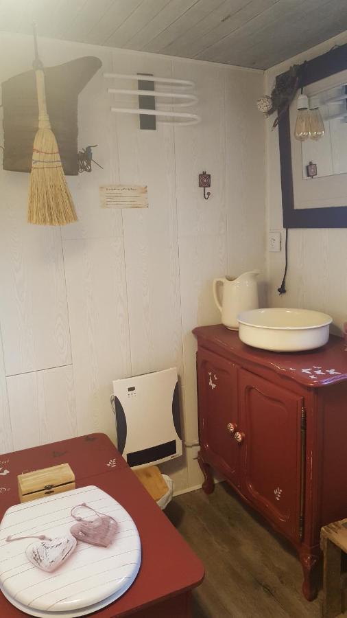 La Roulotte Des Amish & Bain Nordique A Remous Jacuzzi