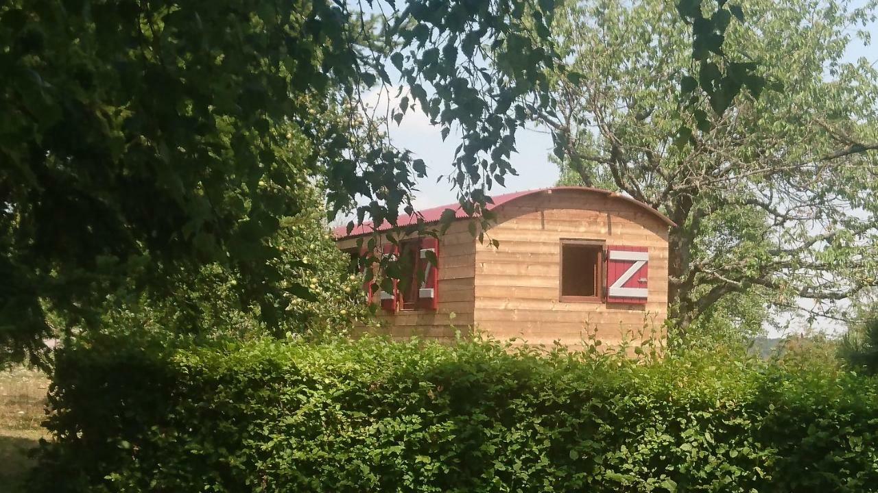 La Roulotte Des Amish & Bain Nordique A Remous Jacuzzi